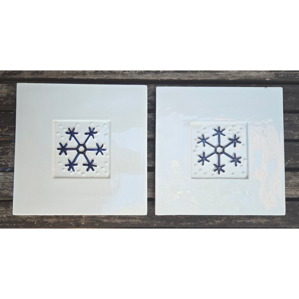 Vintage Set of 2 Italian Ceramic Snowflake Trivets Blue White 8x8
